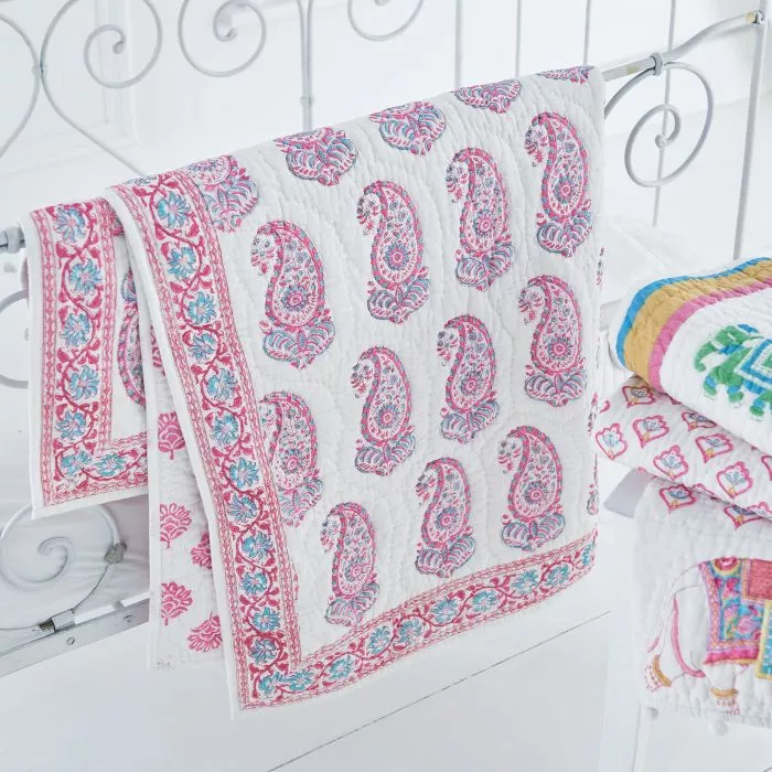 Pink &amp; Aqua Paisley Cot Bed Quilt