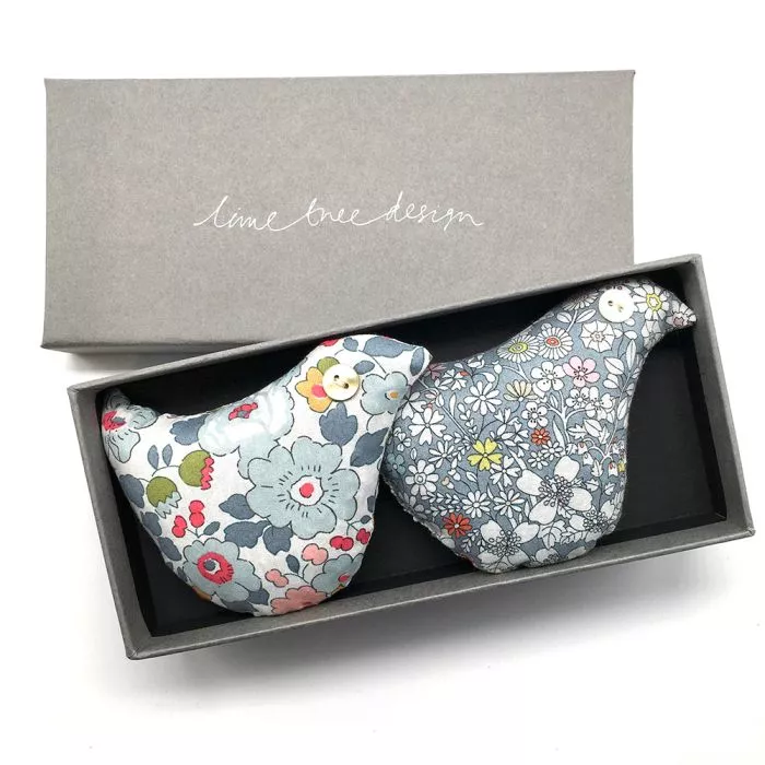 Boxed Lavender Love Birds