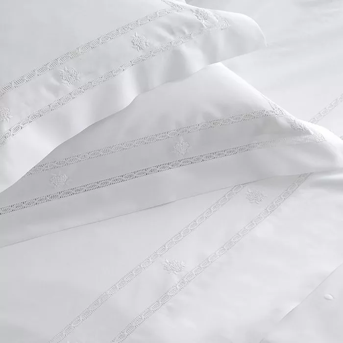 Marguerite Embroidered Bedlinen